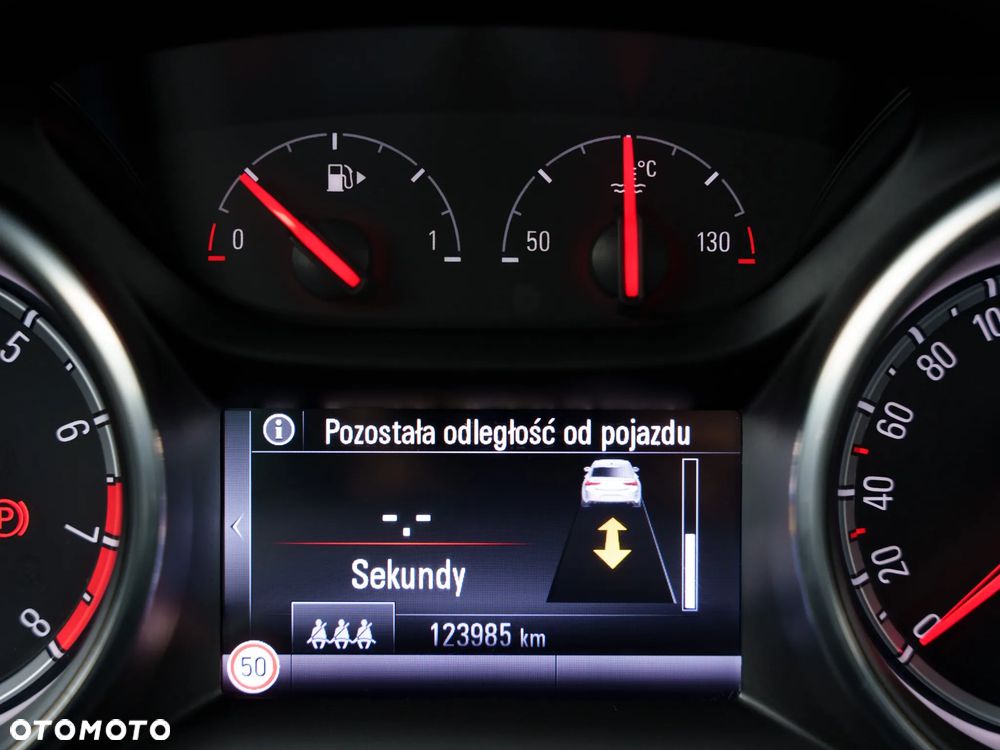 Opel Astra 1.6 Turbo Start/Stop Innovation - 32