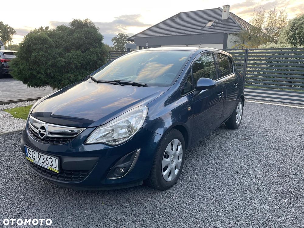 Opel Corsa 1.4 16V Cosmo - 2
