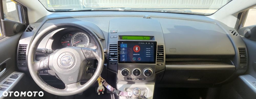 Mazda 5 - 4
