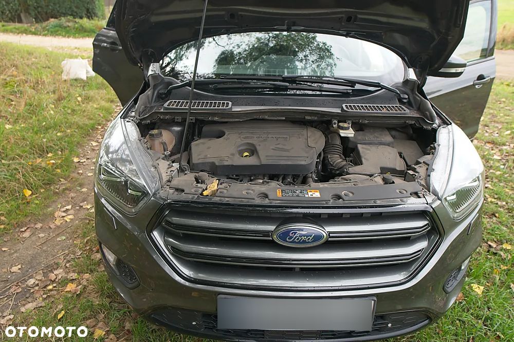 Ford Kuga 2.0 TDCi AWD ST-Line - 24
