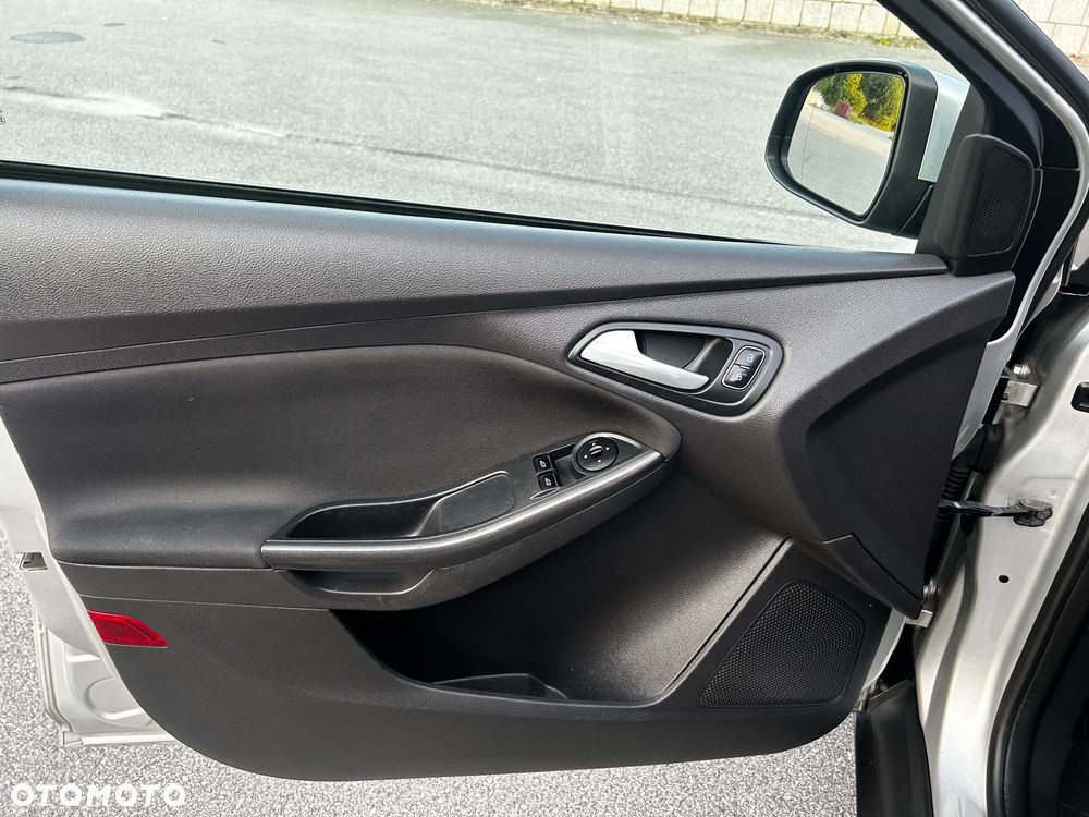 Ford Focus - 17