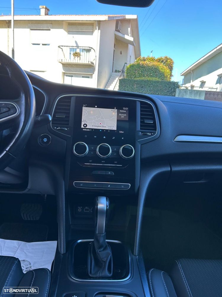 Renault Mégane E-Tech Plug-in 160 INTENS - 11