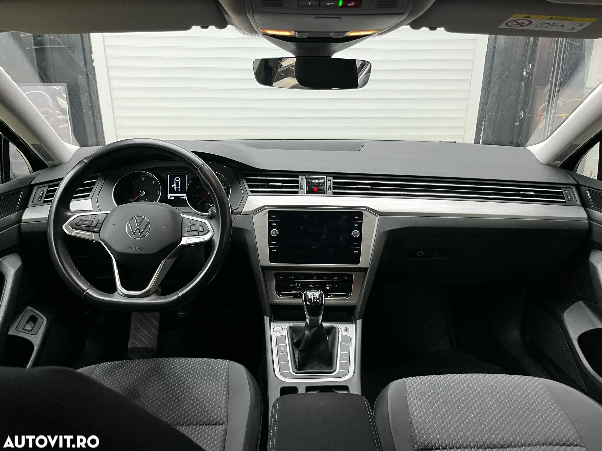 Volkswagen Passat - 15