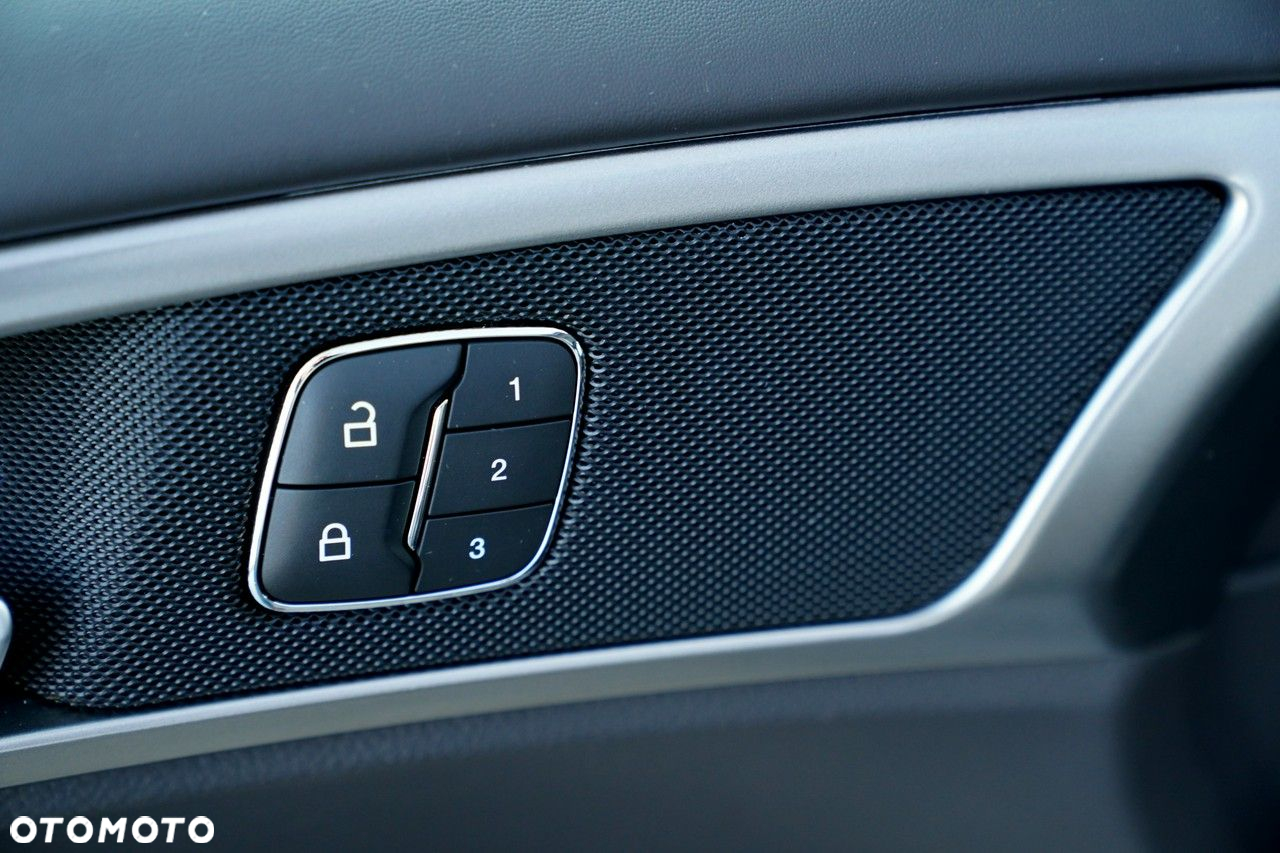 Ford Mondeo - 16