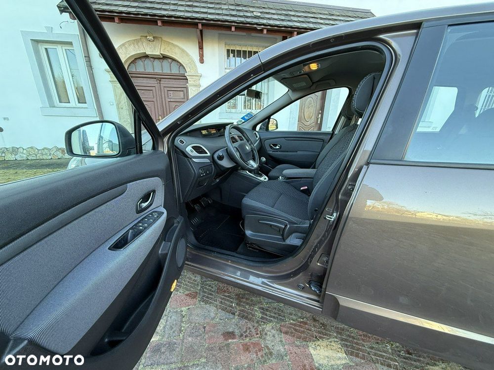 Renault Scenic 1.4 16V TCE TomTom Edition - 26