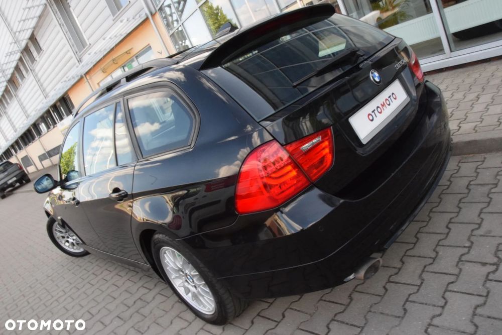 BMW Seria 3 320d xDrive DPF - 7