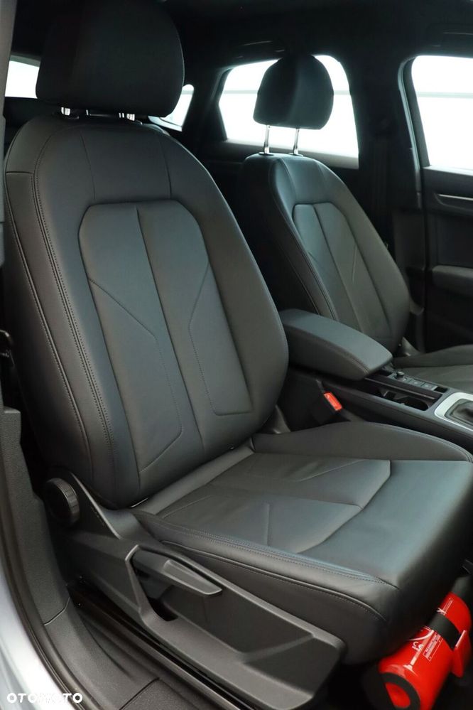 Audi Q3 Sportback - 13