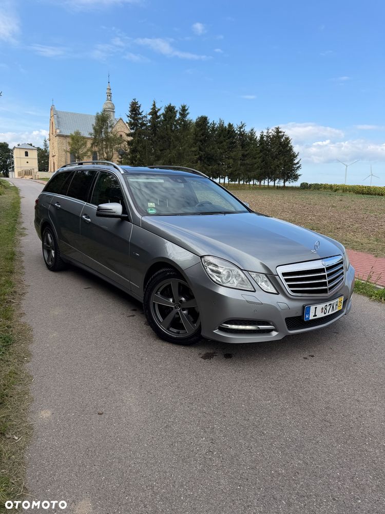 Mercedes-Benz Klasa E 350 CDI DPF 4Matic BlueEFFICIENCY 7G-TRONIC Elegance - 13