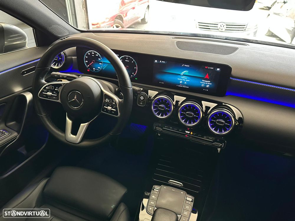 Mercedes-Benz A 180 d 8G-DCT Special Edition - 29