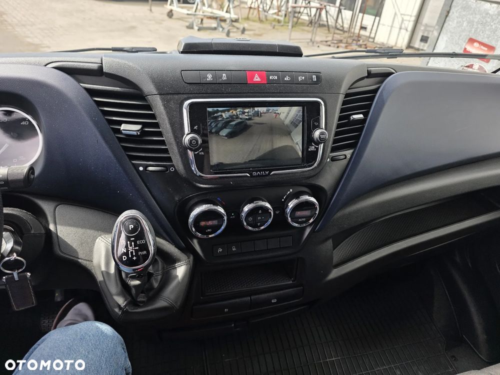 Iveco 35S18A8V L3H2 Automat Średniak Furgon Blaszak Silnik 3L 180KM Krajowy Ledy - 9