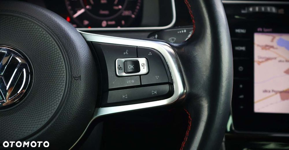 Volkswagen Golf - 27