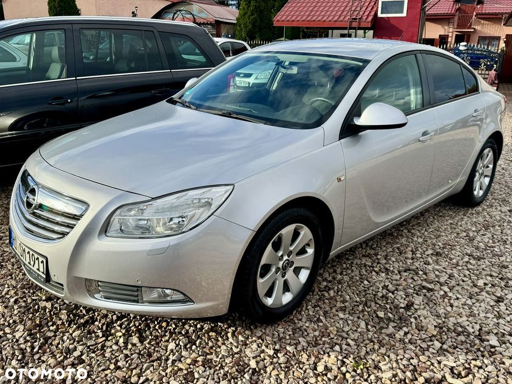 Opel Insignia - 1
