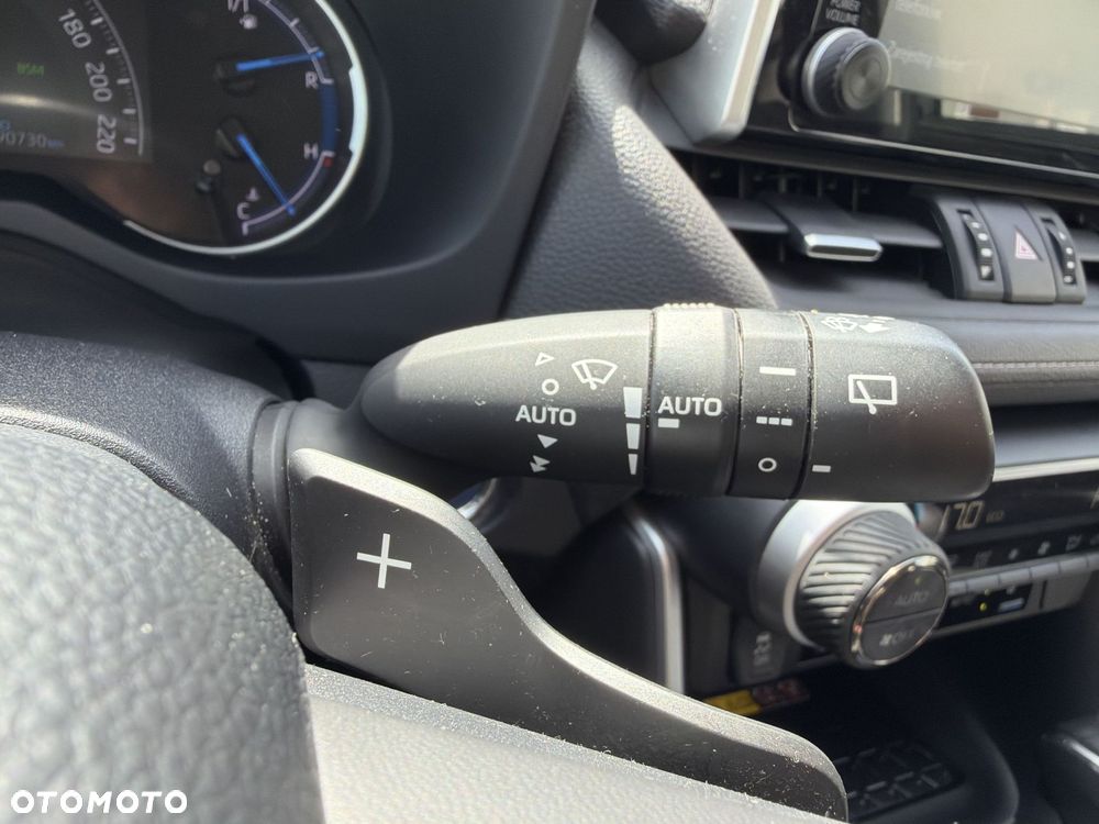 Toyota RAV4 - 16