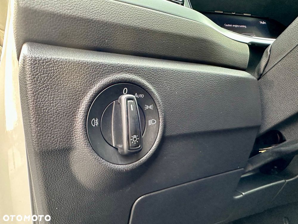 Volkswagen T-Roc 1.5 TSI Life Plus DSG - 32