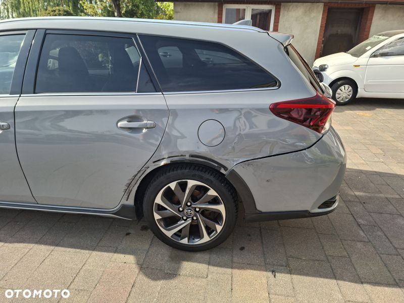 Toyota Auris 1.8 VVT-i Automatik Design Edition - 11