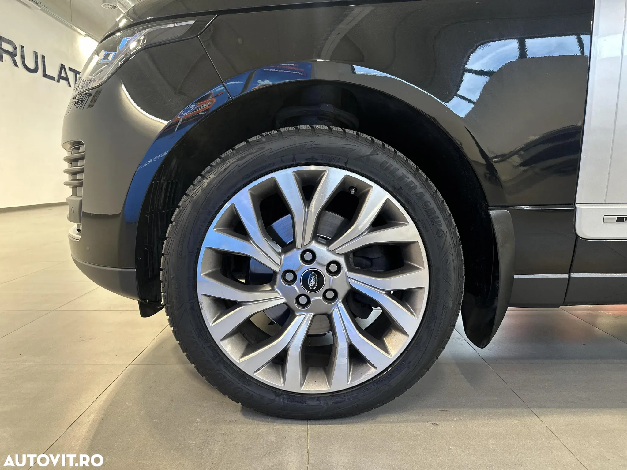 Land Rover Range Rover - 12