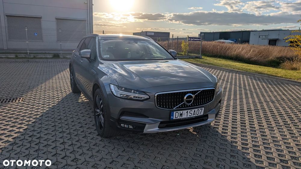 Volvo V90 Cross Country D4 AWD - 6