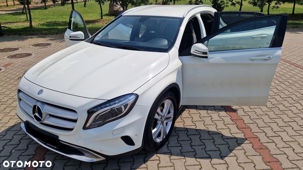 Mercedes-Benz GLA - 3
