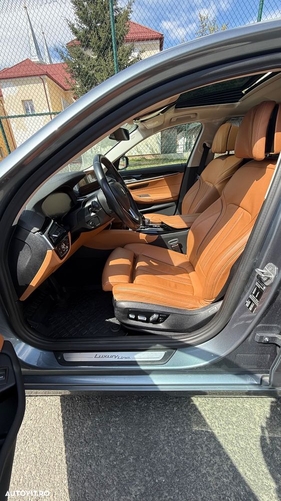 BMW Seria 5 530i AT - 16