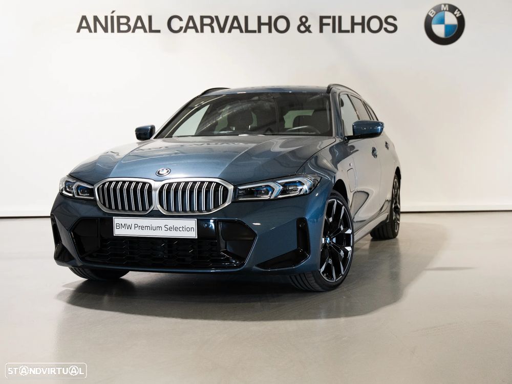 BMW 330 e Pack Desportivo M Auto - 1