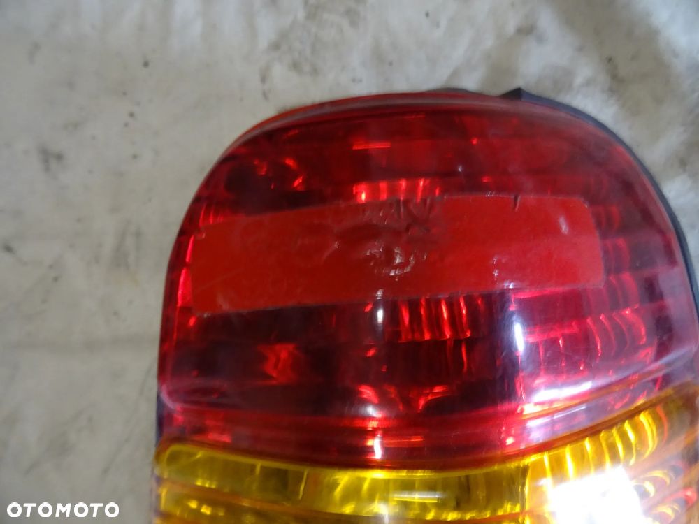 FORD MAVERICK LAMPA PRAWA TYL TANIO CZESCI ROZNE PYTAC - 6