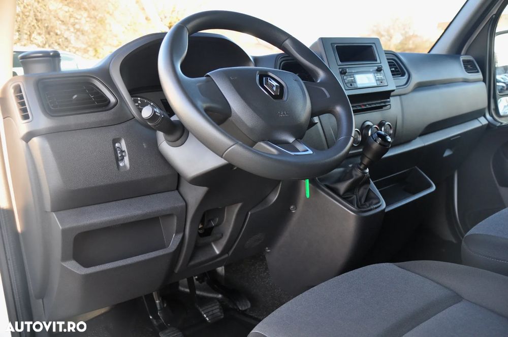 Renault Master L4H3 Van - 15