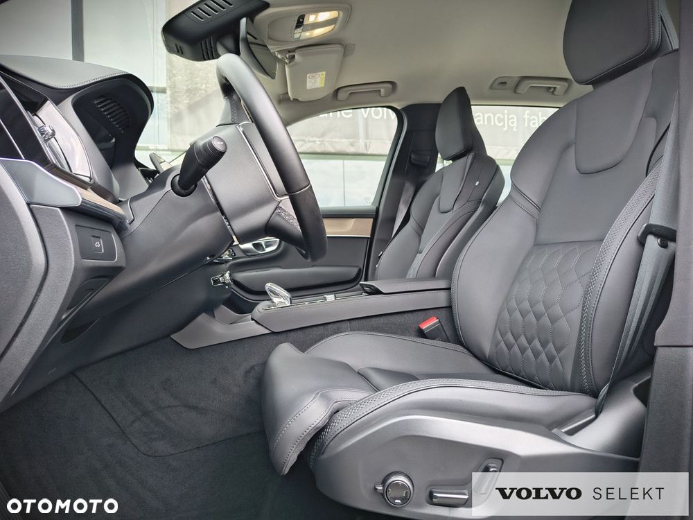 Volvo XC 90 - 13