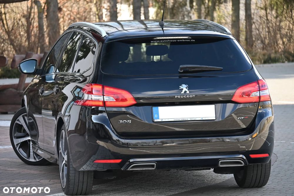 Peugeot 308 - 8