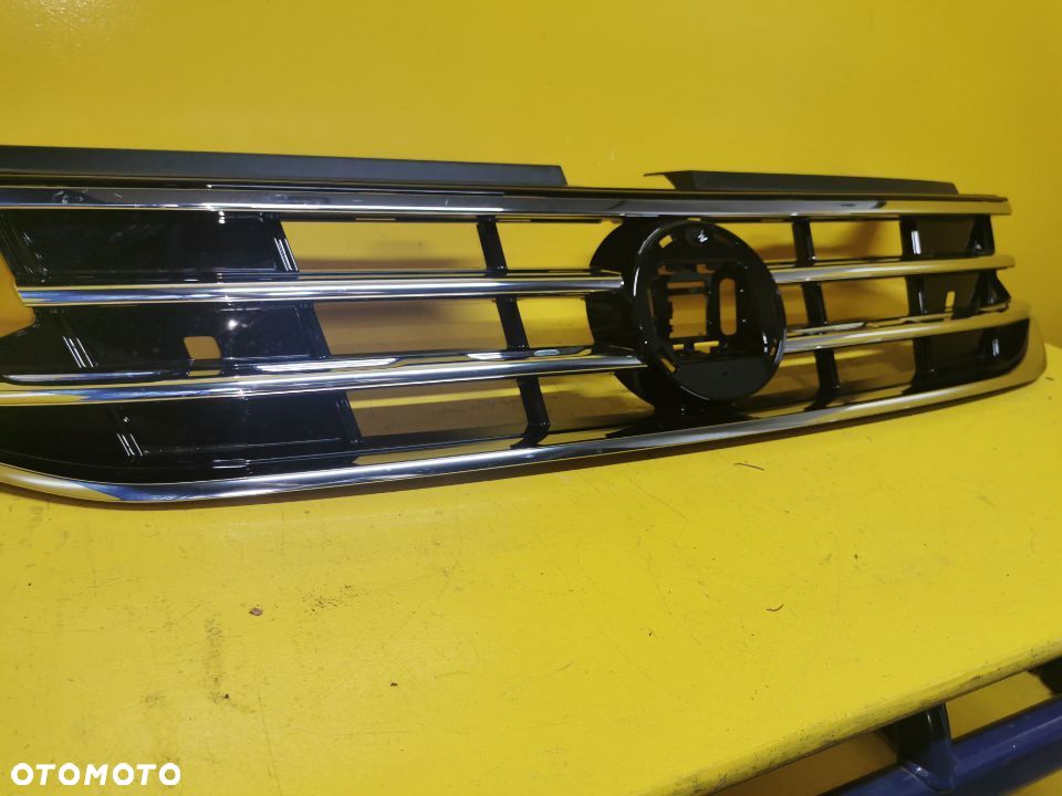 TIGUAN II LIFT R-LINE GRILL ATRAPA 5NA853653G - 7