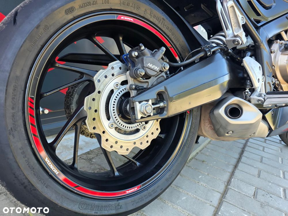 Honda CBR - 24