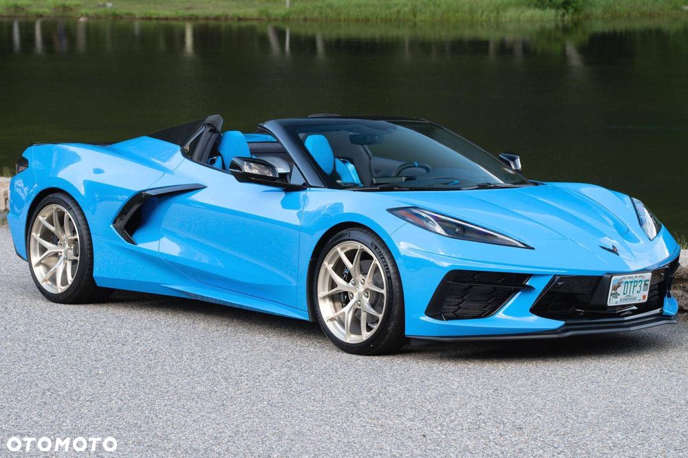 Chevrolet Corvette - 16