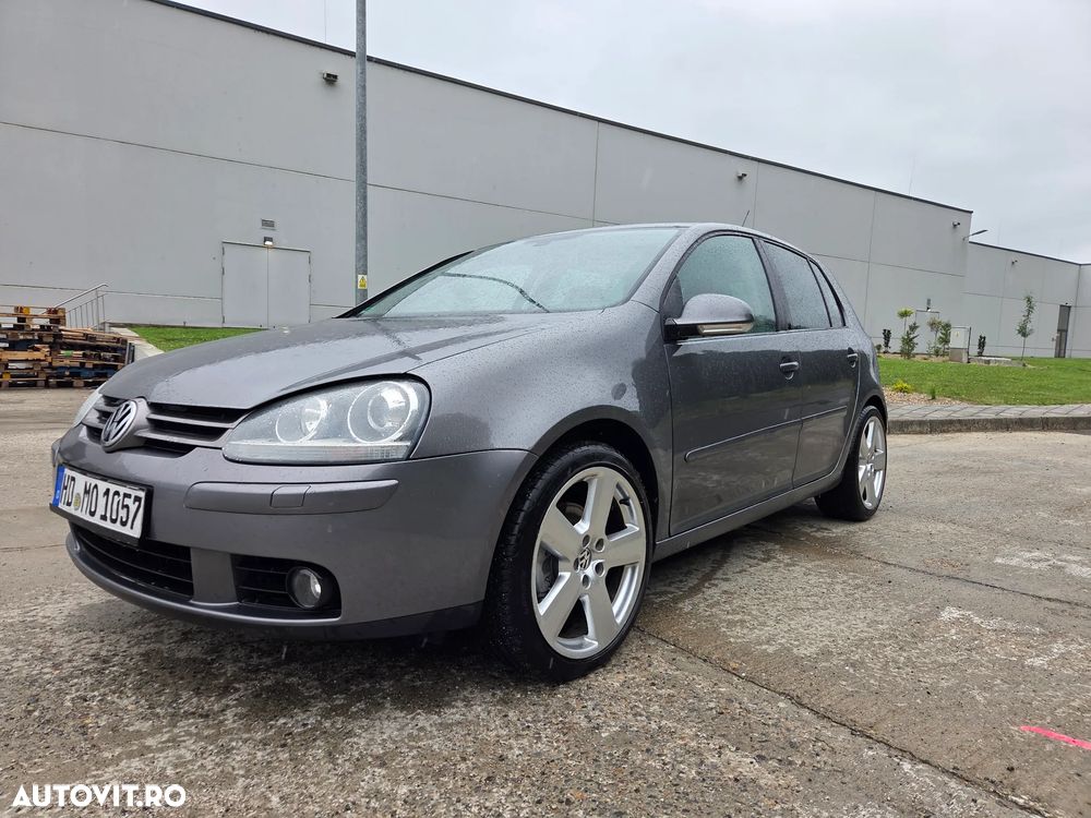Volkswagen Golf - 2