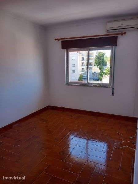 Arrenda-se Apartamento T3 - Grande imagem: 3/8