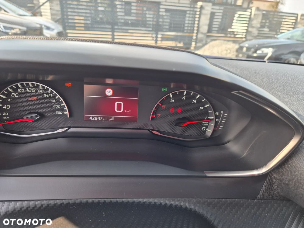 Peugeot 2008 PureTech 100 Active S&S BVM6 - 29