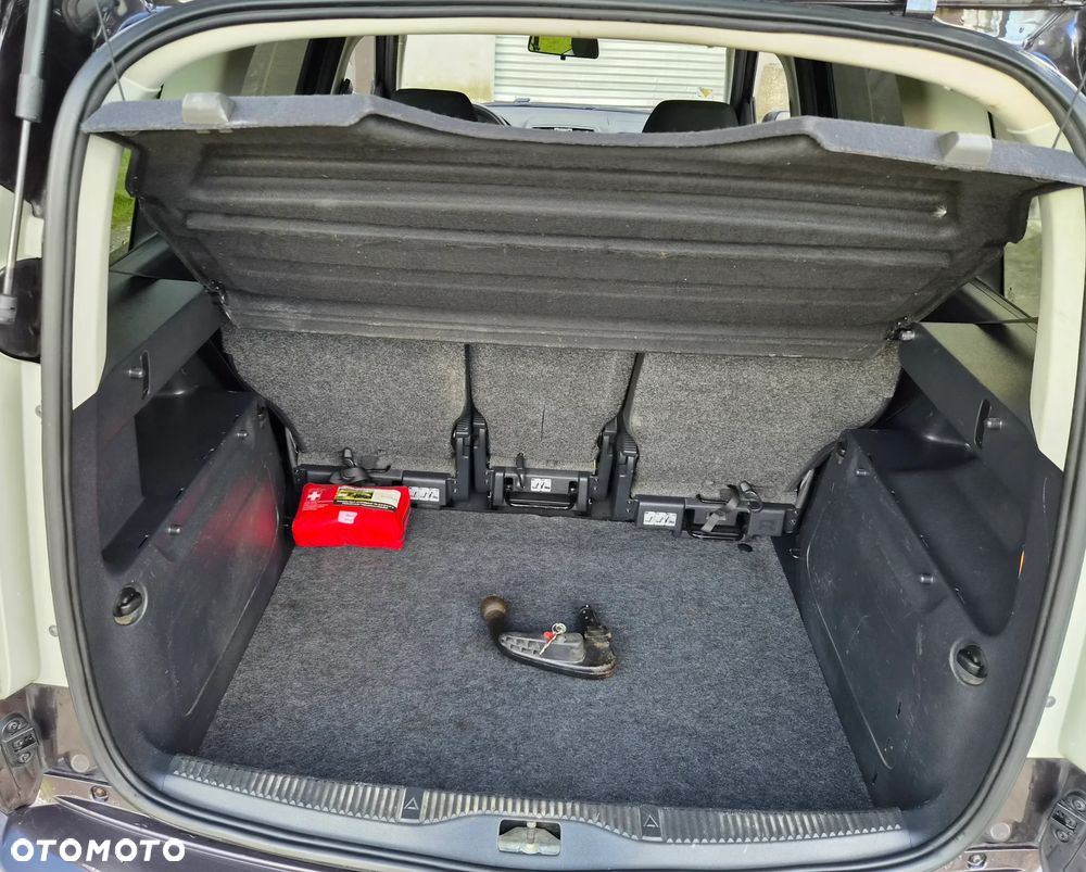 Skoda Roomster 1.4 16V Elegance - 13