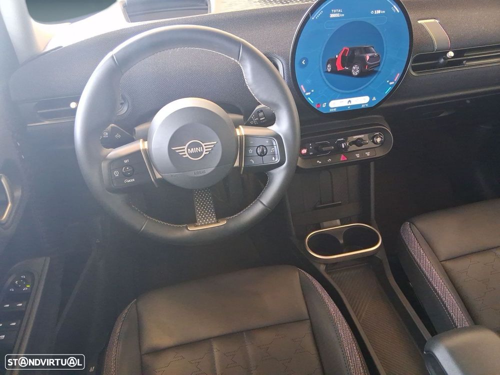MINI 5 Portas Cooper Auto - 13