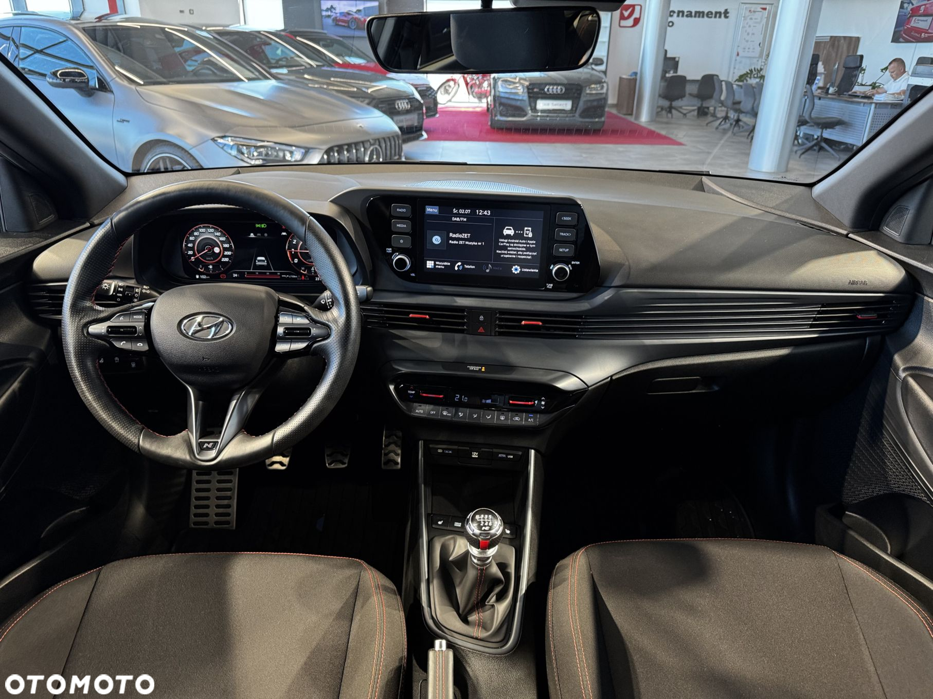 Hyundai i20 - 20