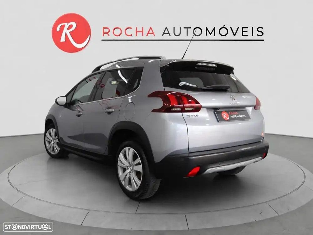 Peugeot 2008 1.2 PureTech Signature - 8