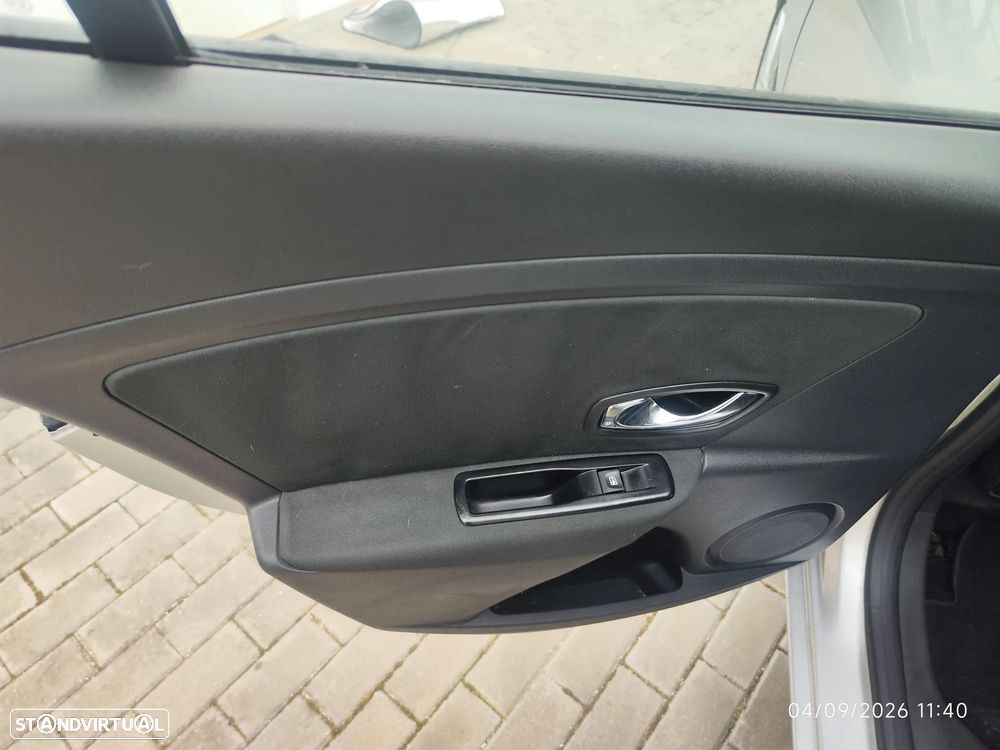 Renault Mégane 1.5 dCi Dynamique - 17