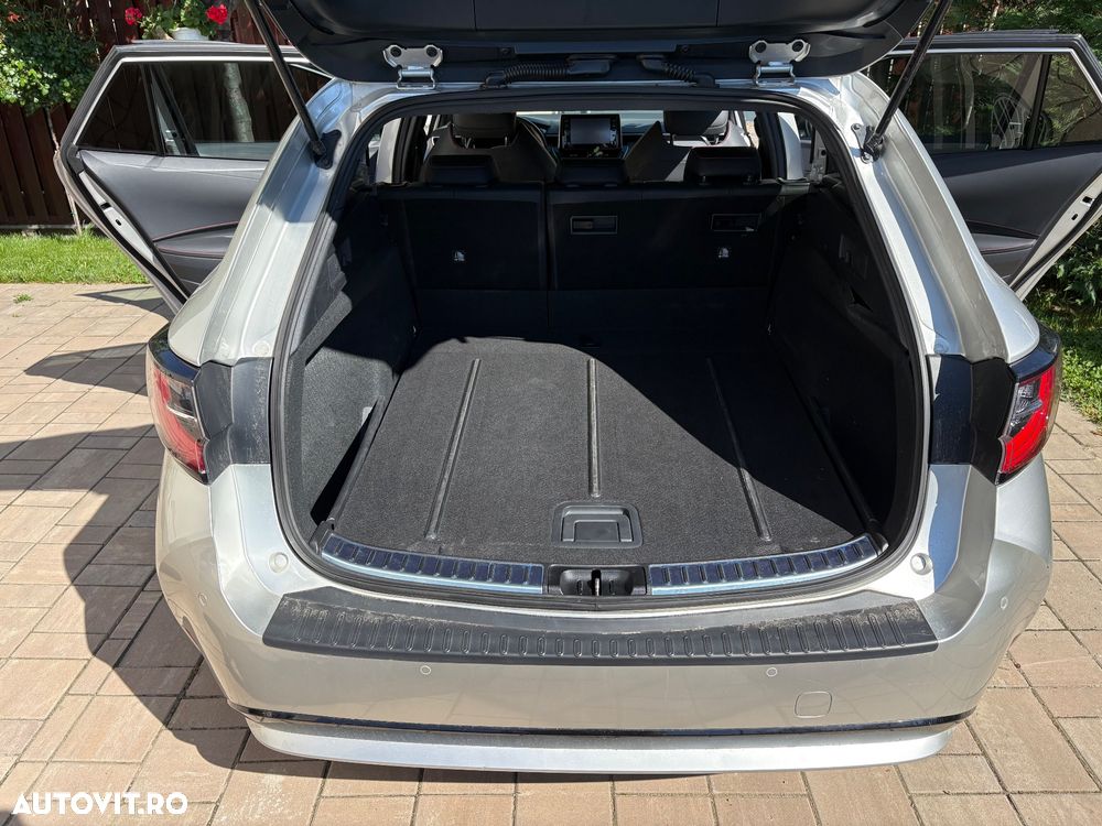 Toyota Corolla 1.8 HSD Exclusive interior Negru - 24