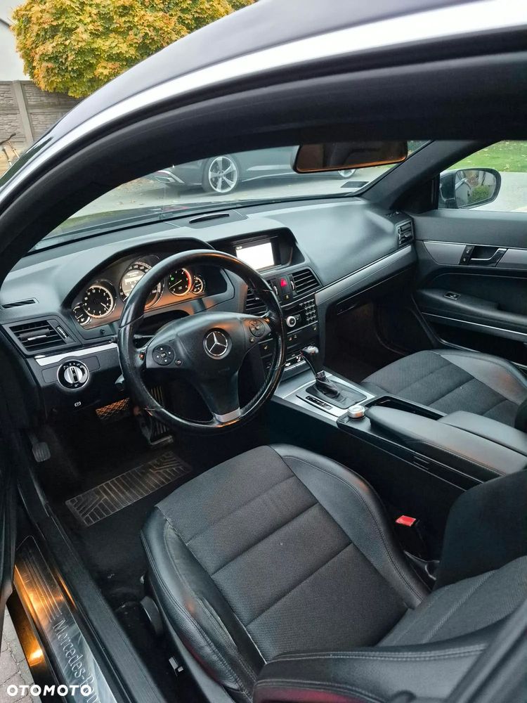 Mercedes-Benz Klasa E 350 CDI BlueEff - 18