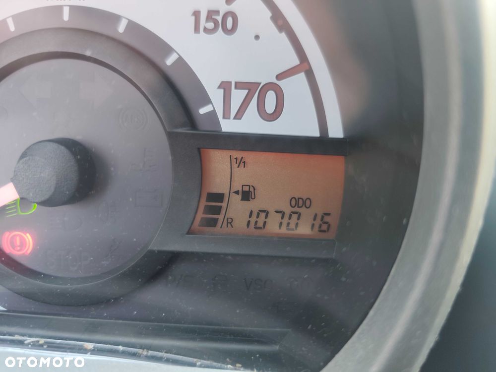Peugeot 107 - 8
