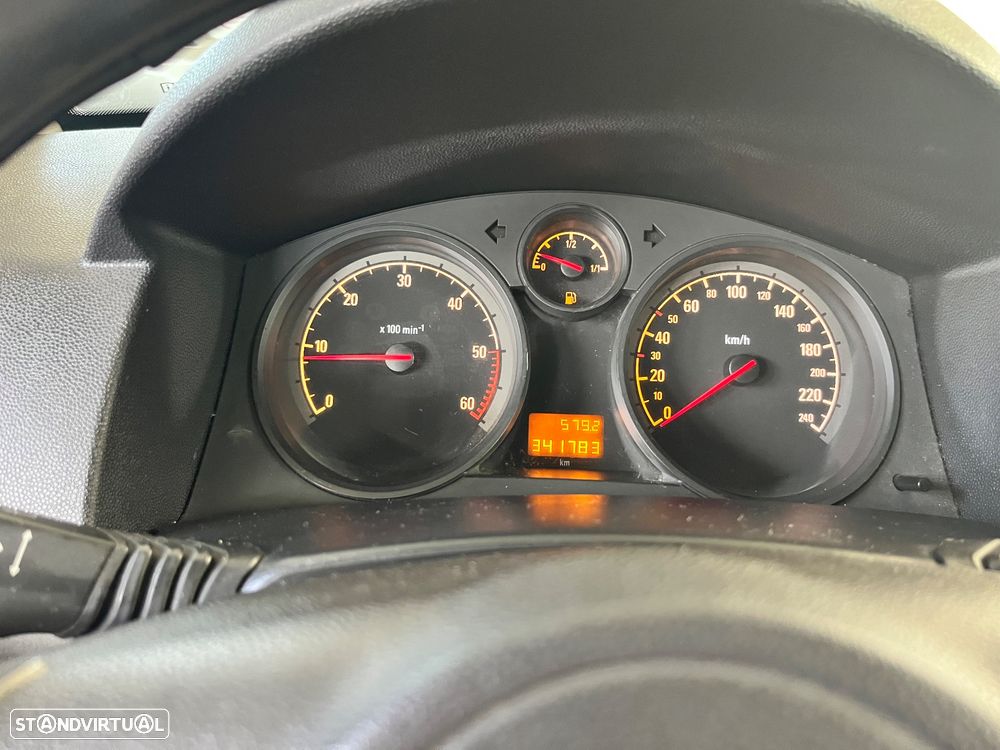 Opel Astra 1.7 CDTI - 10