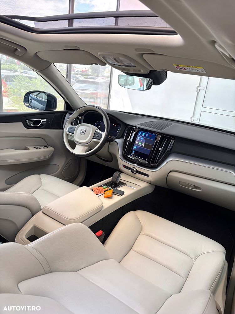 Volvo XC 60 Recharge T6 Twin Engine eAWD Inscription Expression - 4