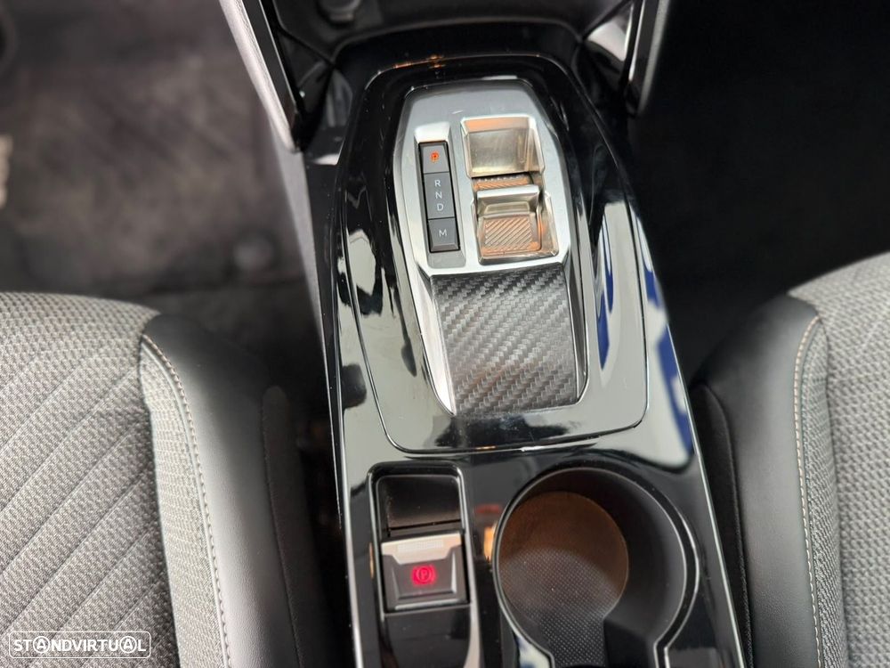 Peugeot 208 1.2 PureTech Allure EAT8 - 11