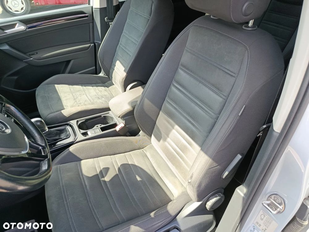 Volkswagen Touran 2.0 TDI BMT Comfortline DSG - 28