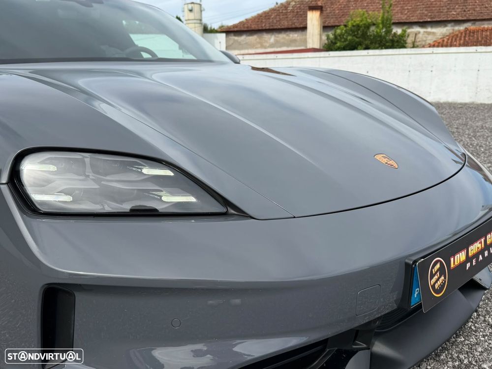 Porsche Taycan Sport Turismo GTS - 22