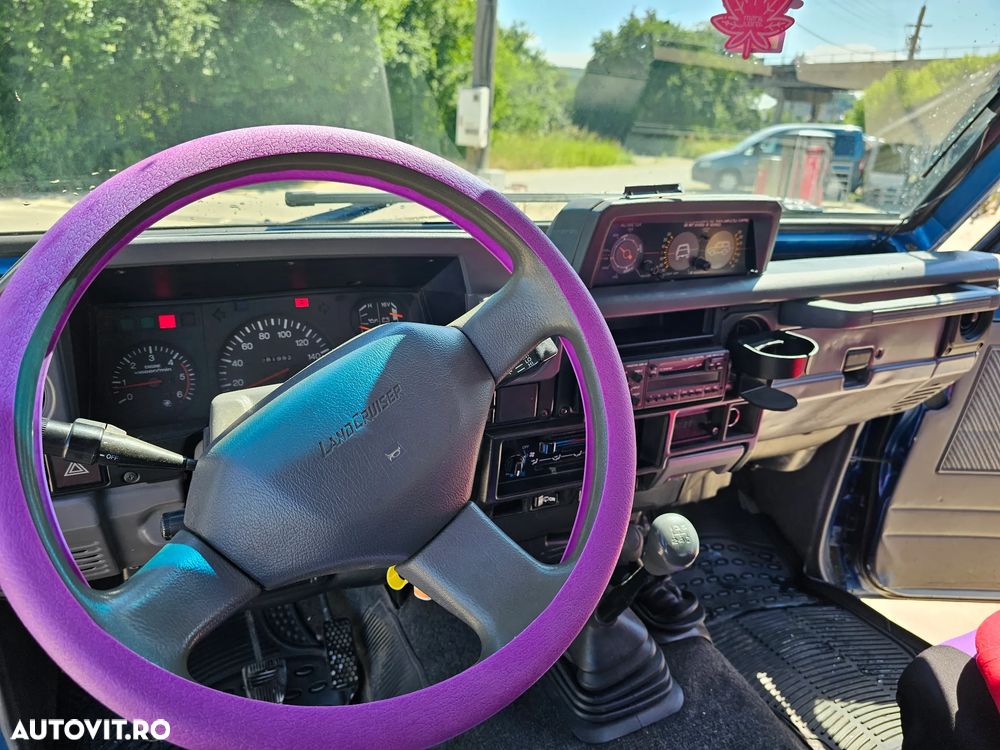 Toyota Land Cruiser - 8
