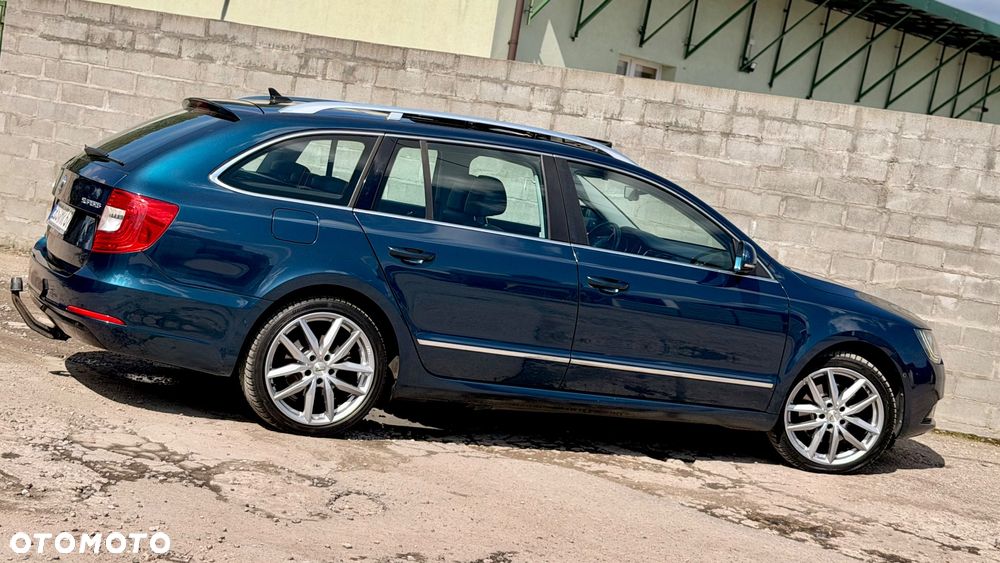 Skoda Superb 2.0 TDI DSG Exclusive - 17