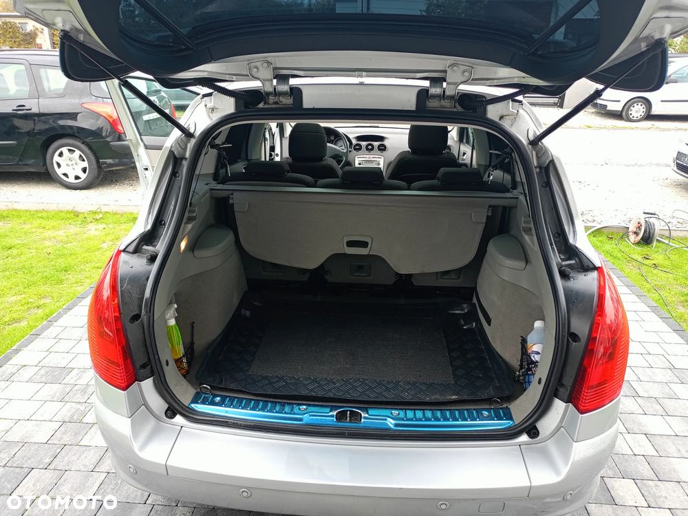 Peugeot 308 1.6 HDi Premium - 10